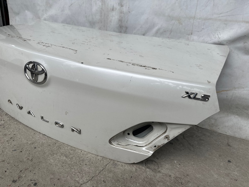 Крышка багажника AVALON 05-12 2005-2010