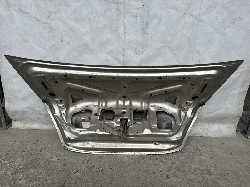 Крышка багажника LANCER IX 9 03-07 Крышка багажника LANCER IX 9 03-07