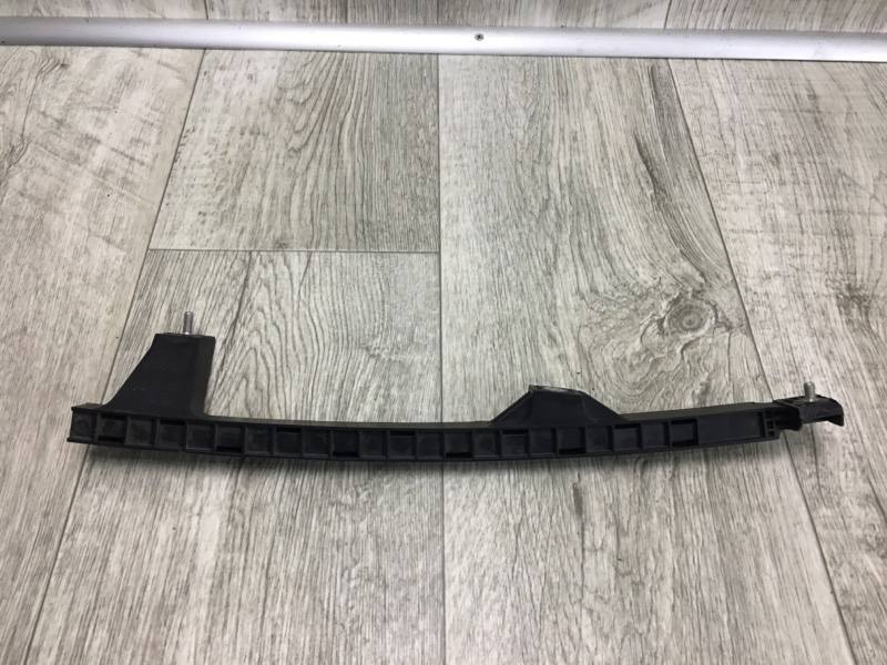 Направляющая стекла двери задняя правая HYUNDAI ELANTRA MD 10-15 Седан 1.8 Направляющая стекла двери задняя правая HYUNDAI ELANTRA MD 10-15 Седан 1.8