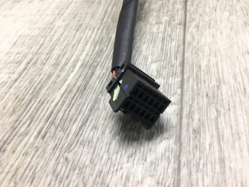 Зеркало правое PACIFICA 03-07 CS