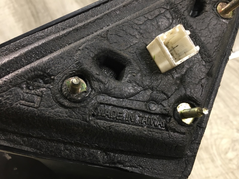 Зеркало левое SEBRING 06-10 JS