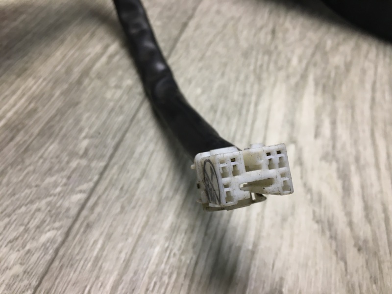 Зеркало левое QX56 / TITAN / ARMADA 04-16