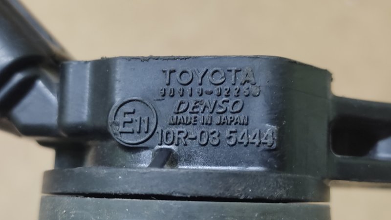 Катушка зажигания TOYOTA AVENSIS 08-18