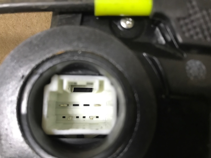 Замок двери задний правый PRIUS C/AQUA 11-14 Замок двери задний правый PRIUS C/AQUA 11-14