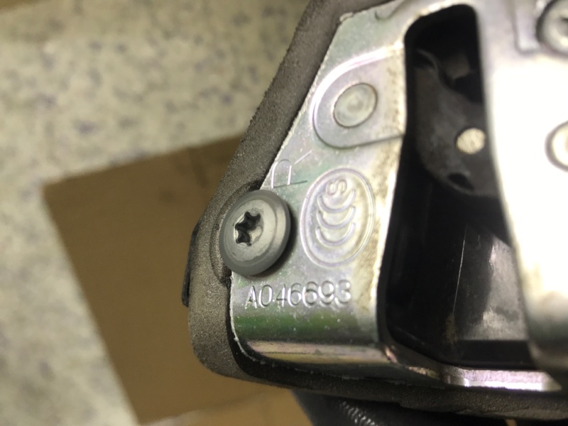 Замок двери задний правый PRIUS C/AQUA 11-14 Замок двери задний правый PRIUS C/AQUA 11-14