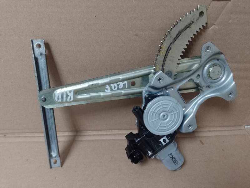 Стеклоподъемник задний правый LEAF 10-17 Стеклоподъемник задний правый LEAF 10-17