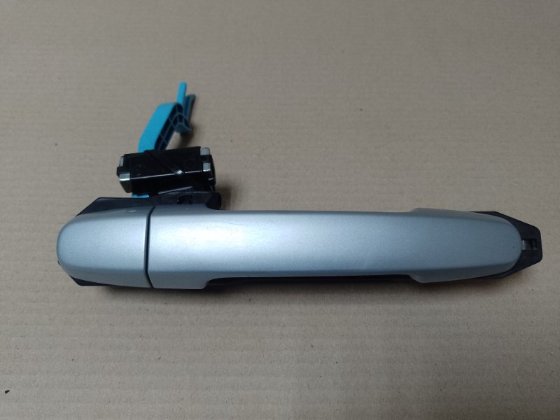 Ручка двери наружная задняя правая TOYOTA AURIS 06-12 69211-12220-03 Б/У