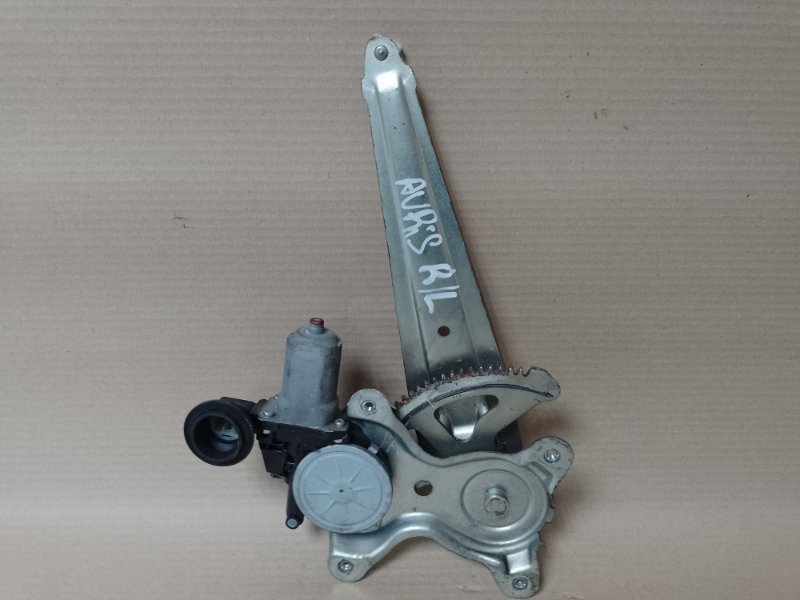 Стеклоподъемник задний левый TOYOTA AURIS 06-12 85710-35180 Б/У