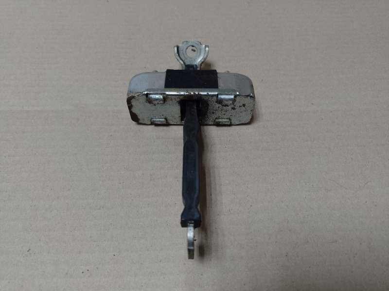 Ограничитель двери задний правый AURIS 06-12