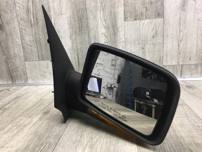 Зеркало правое EXPEDITION 03-06 Зеркало правое EXPEDITION 03-06