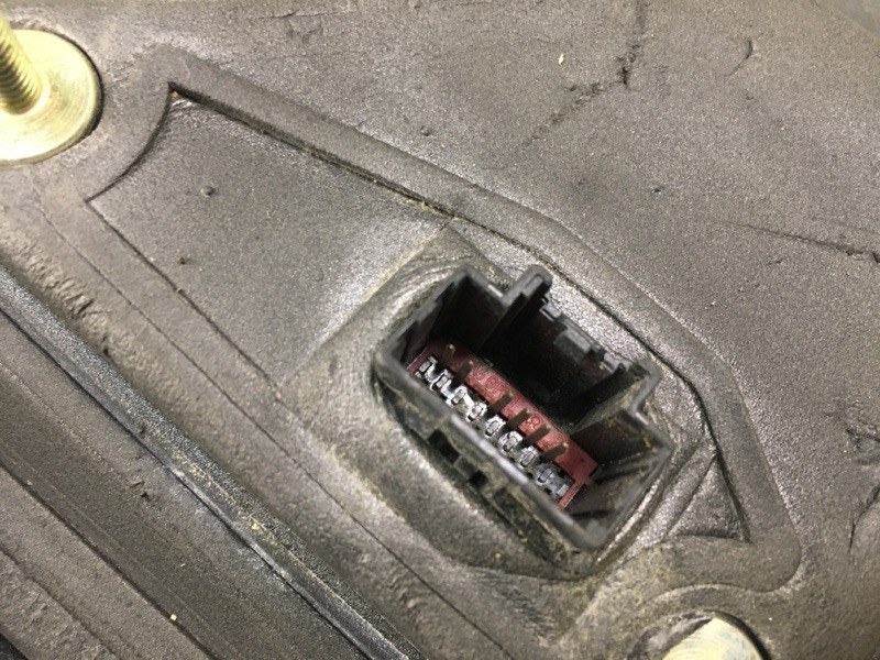 Зеркало левое TAURUS 07-09