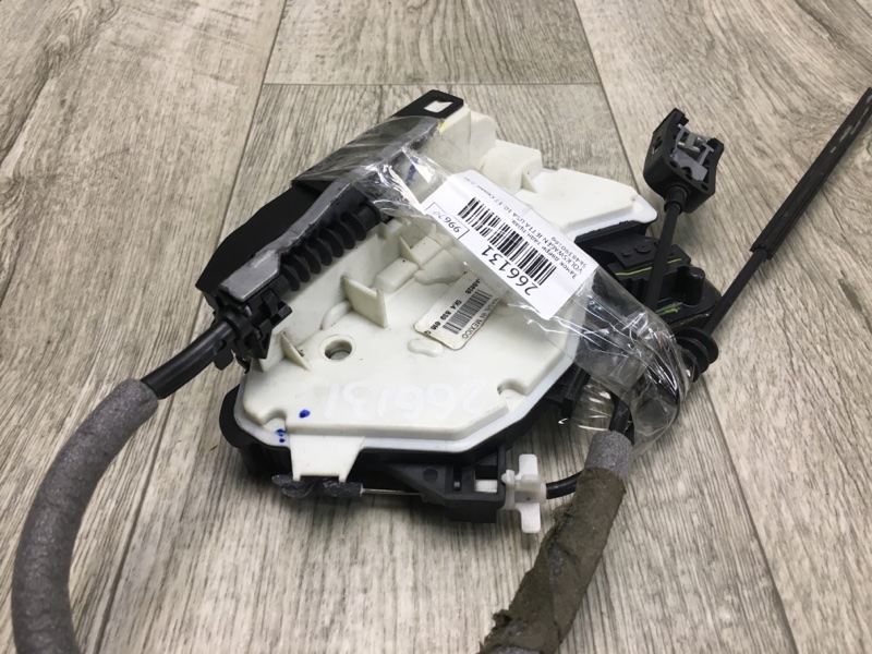 Замок двери задний правый JETTA USA 10-17 2011 Седан CBTA 2.5L