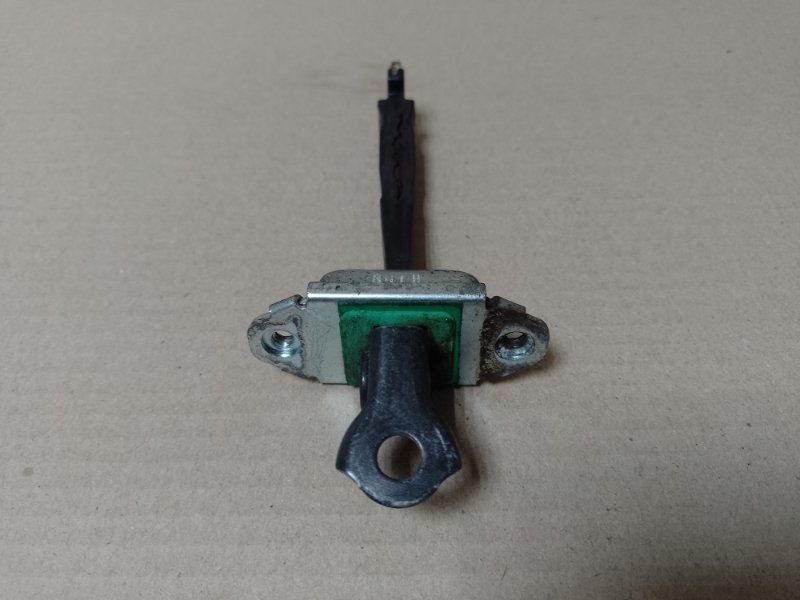 Ограничитель двери задний левый HYUNDAI ELANTRA HD 06-11 79480-2H000 Б/У