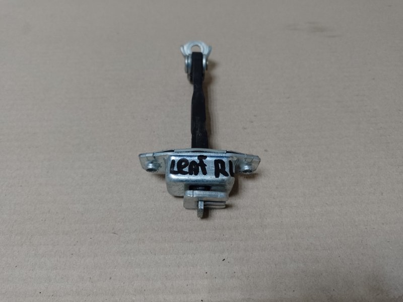 Ограничитель двери задний левый PRIUS C/AQUA 11-14 Ограничитель двери задний левый PRIUS C/AQUA 11-14