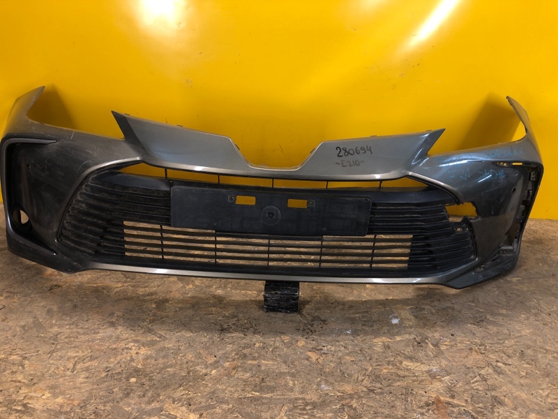 Бампер передний TOYOTA COROLLA 18- 52119-F2911 Б/У