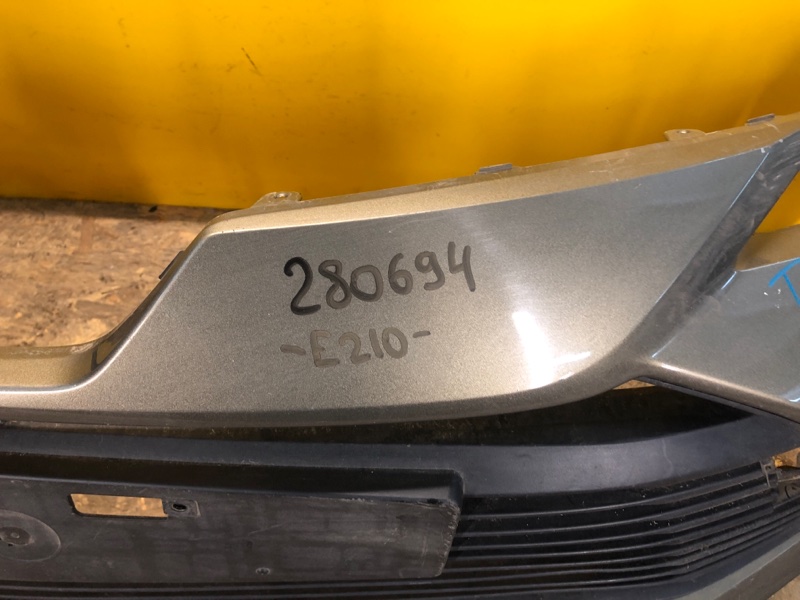 Бампер передний COROLLA 18-