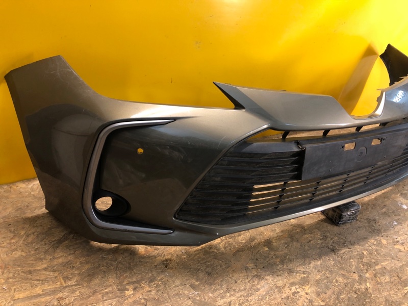 Бампер передний TOYOTA COROLLA 18-