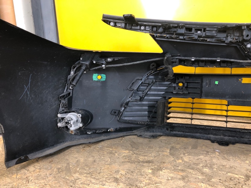 Бампер передний COROLLA 18-