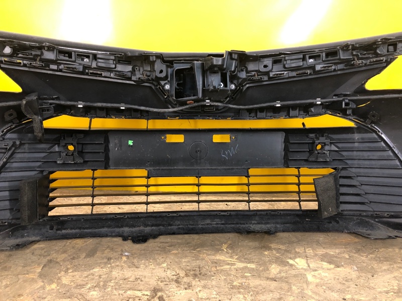 Бампер передний COROLLA 18-