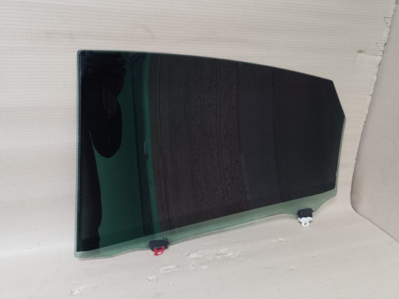 Стекло двери заднее правое PRIUS - 30 09-17