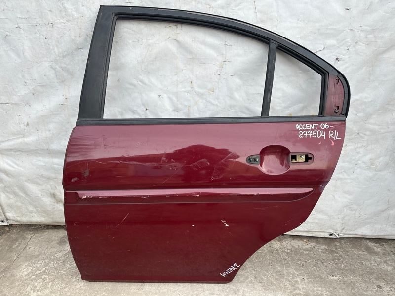 Дверь задняя левая HYUNDAI ACCENT MC 06-10 77003-1E020 Б/У