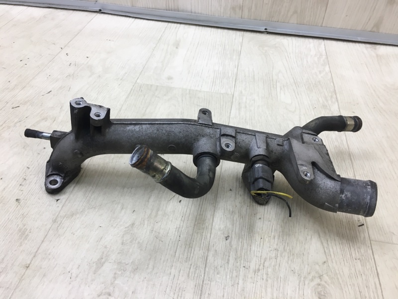 Патрубок системы охлаждения ALTIMA L31 01-06 2002 3.5 VQ35DE Патрубок системы охлаждения ALTIMA L31 01-06 2002 3.5 VQ35DE