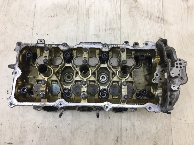 Головка блока цилиндров левая ALTIMA L31 01-06 2002 3.5 VQ35DE