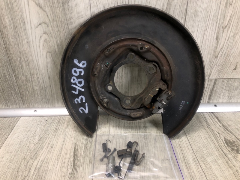 Запчасть тормозной механизм задний левый HYUNDAI SONATA YF 10-14 2013 YF 2.4 G4KJ 582504C000 Б/У Тормозной механизм задний левый HYUNDAI SONATA YF 10-14 2013 YF 2.4 G4KJ 582504C000 Б/У