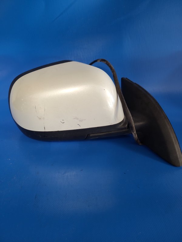 Зеркало правое NISSAN LEAF 10-17 96301-3NL3B Б/У