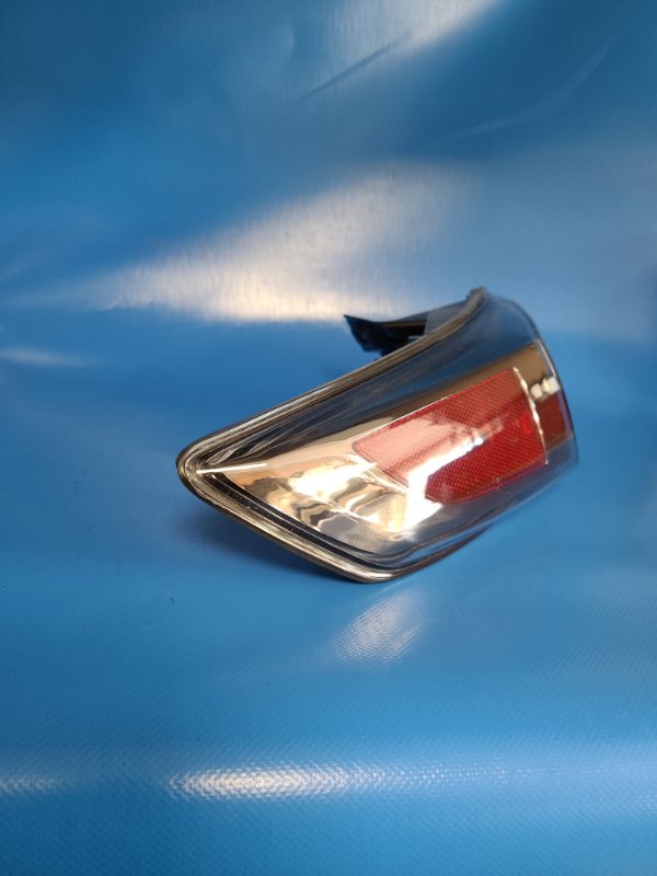 Фонарь наружный задний левый FX S50 03-08