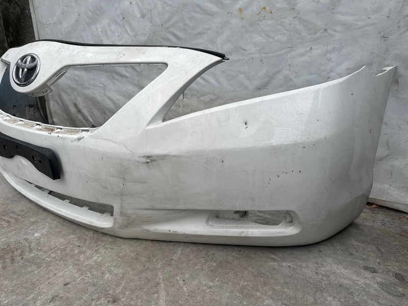 Бампер передний CAMRY 40 06-11