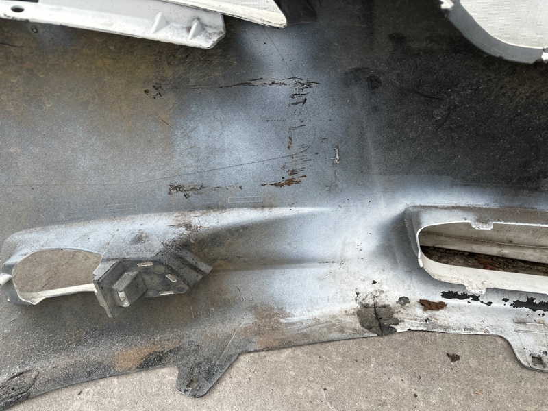 Бампер передний CAMRY 40 06-11