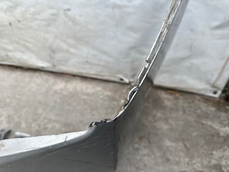 Бампер задний PRIUS - 30 09-17