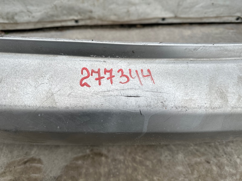 Бампер задний PRIUS - 30 09-17