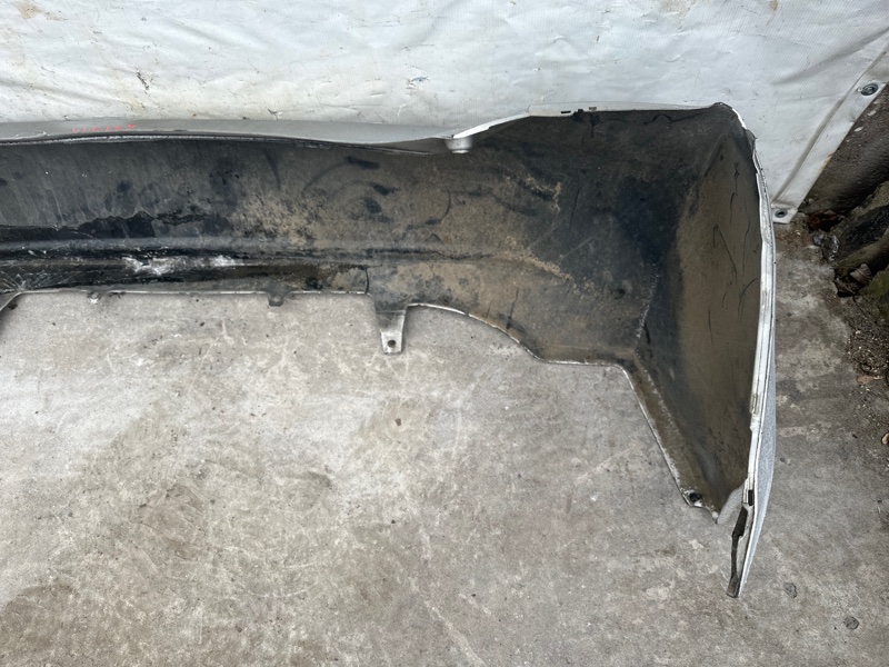 Бампер задний PRIUS - 30 09-17