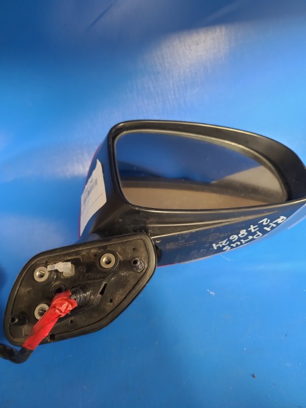 Зеркало правое PRIUS - 30 09-17