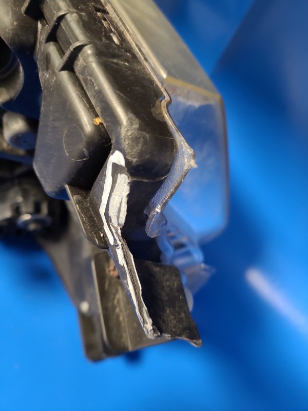 Фара левая LEAF 10-17