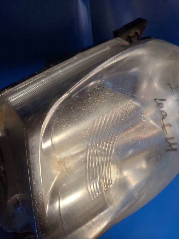 Фара левая LEAF 10-17