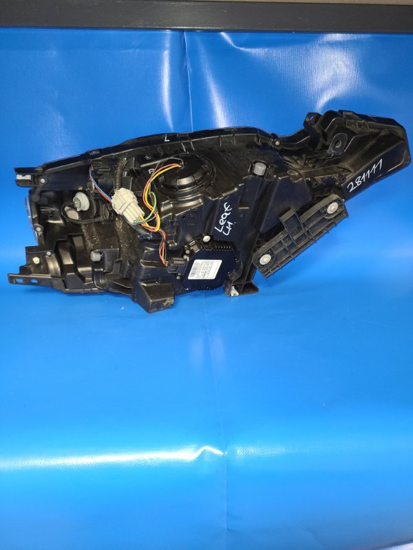 Фара левая LEAF 10-17 Фара левая LEAF 10-17