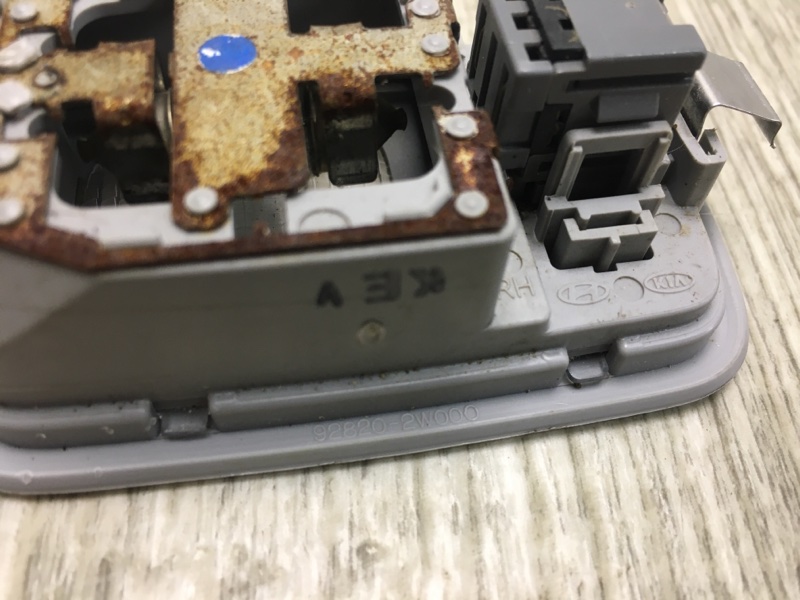 Плафон салона правый SANTA FE (DM) 12-18 2015 Внедорожник 3.3