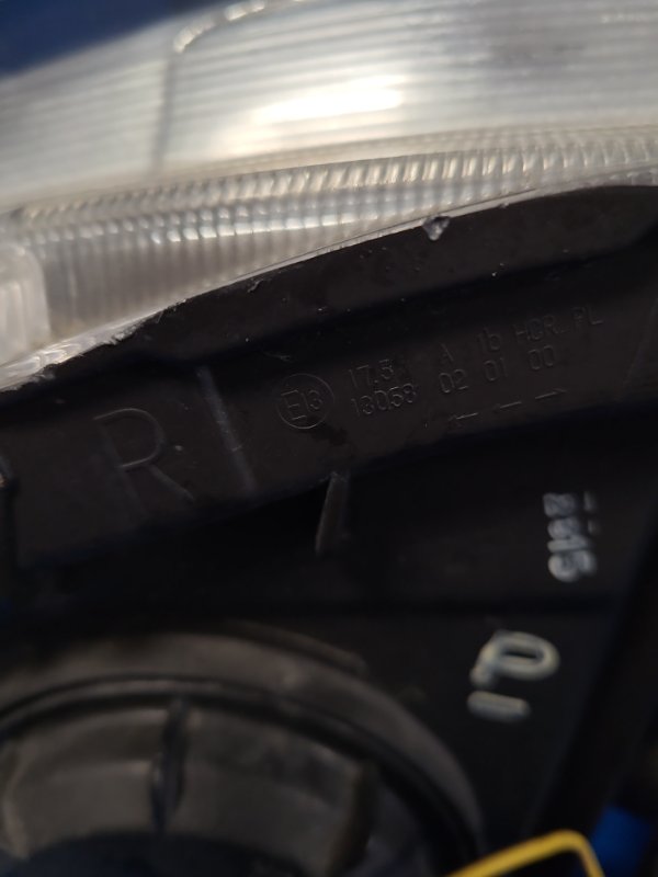 Фара правая LEAF 10-17