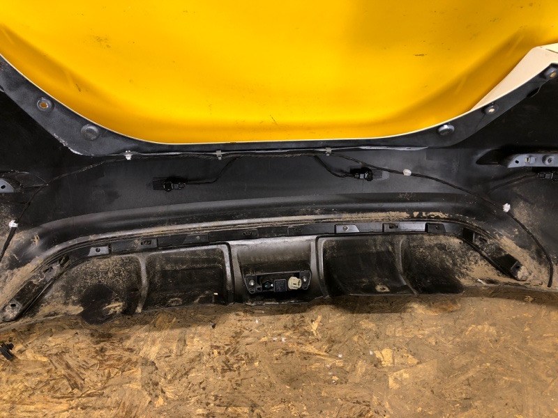 Бампер задний LEAF 18-