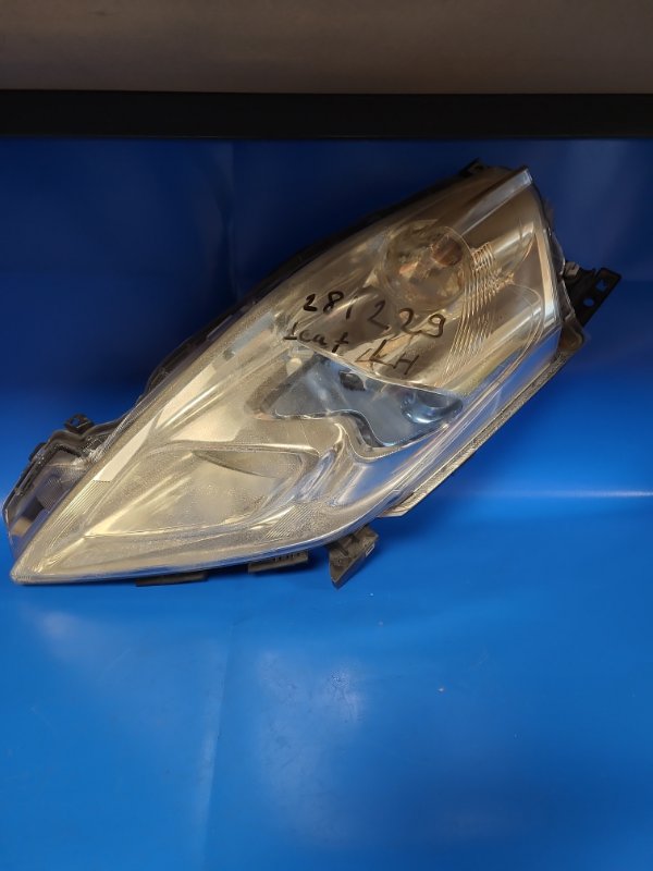 Фара левая NISSAN LEAF 10-17 26060-9RB0A Б/У