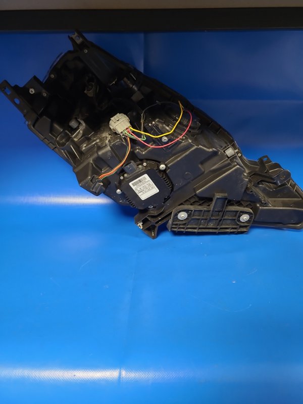 Фара левая LEAF 10-17