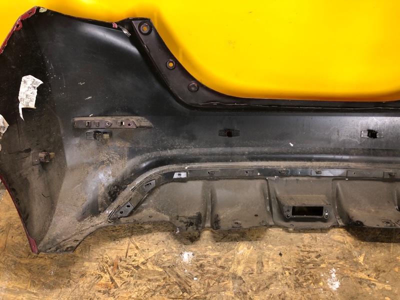 Бампер задний LEAF 18-