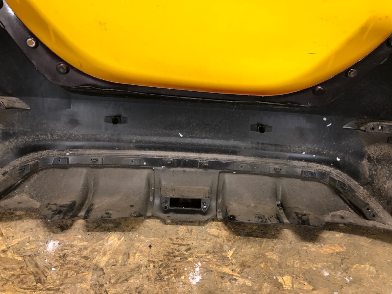 Бампер задний LEAF 18-