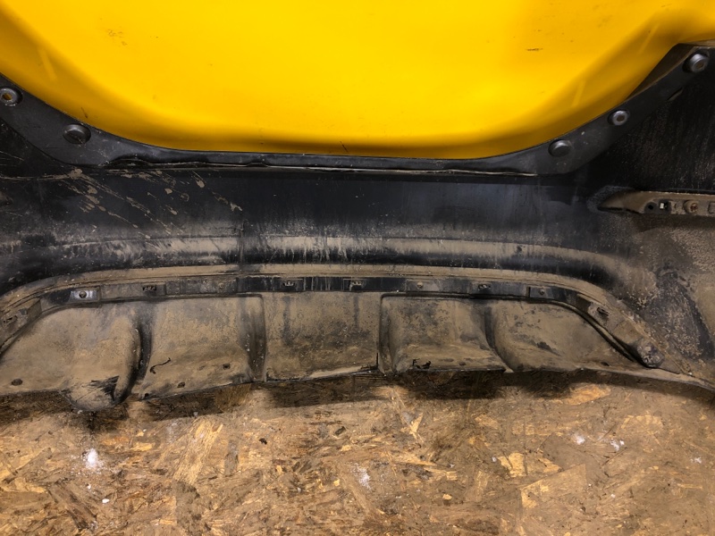 Бампер задний LEAF 18-