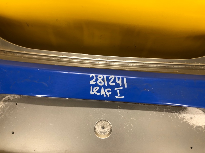 Бампер задний LEAF 10-17