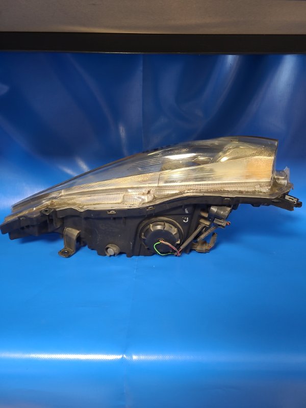 Фара правая LEAF 10-17