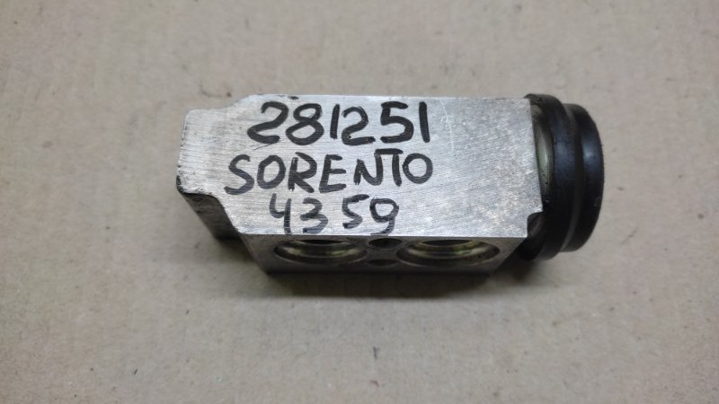 Запчасть клапан кондиционера KIA SORENTO XM 09-14 2009 2.4 97604-2B100 Б/У Клапан кондиционера KIA SORENTO XM 09-14 2009 2.4 97604-2B100 Б/У